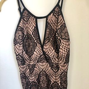 Dream State Keyhole Lace Dress
